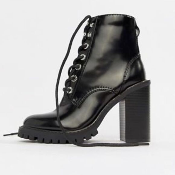 Heeled boots  - Picture 1 of 5